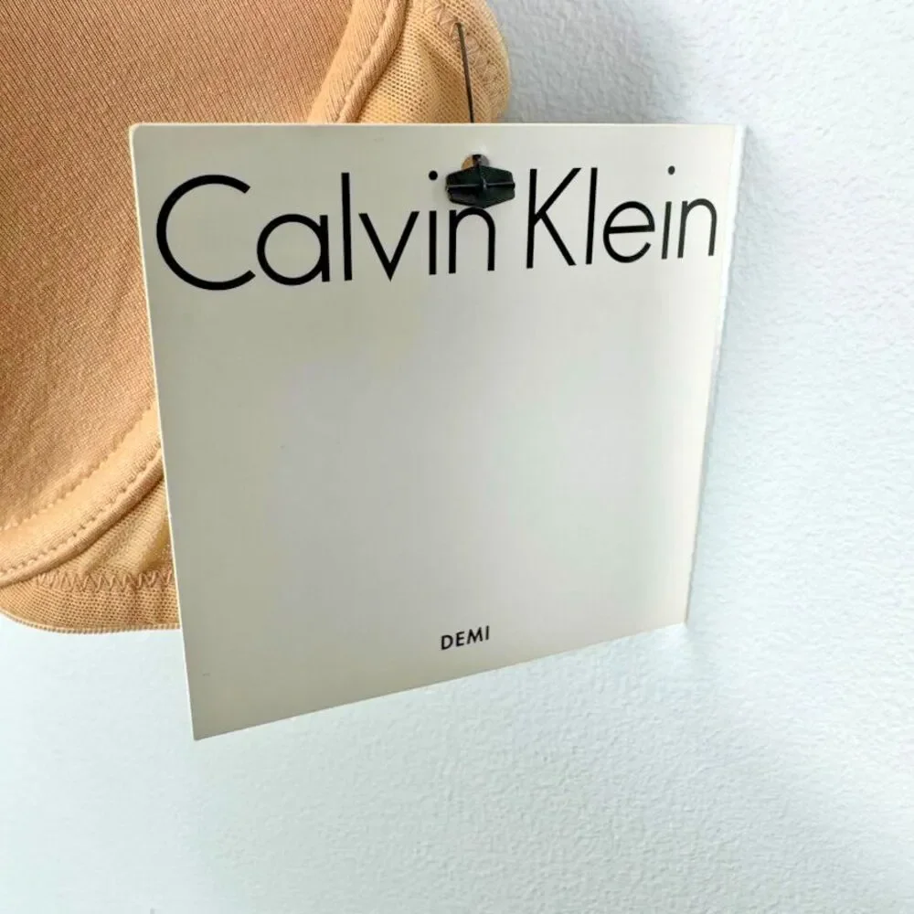 Calvin Klein nwt calvin